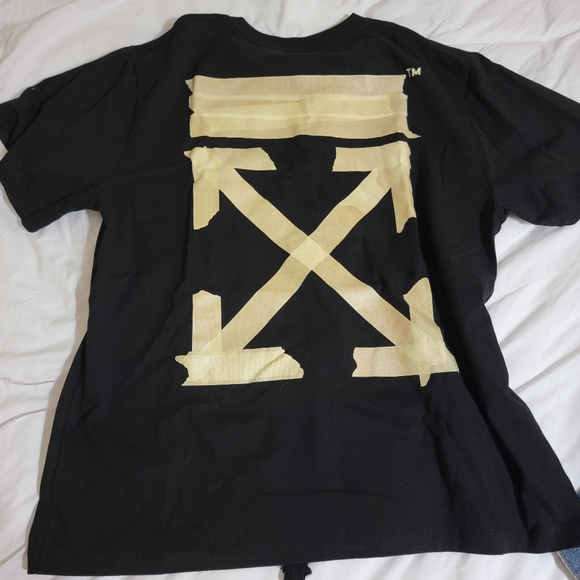 Off white black arrows logo tshirt
